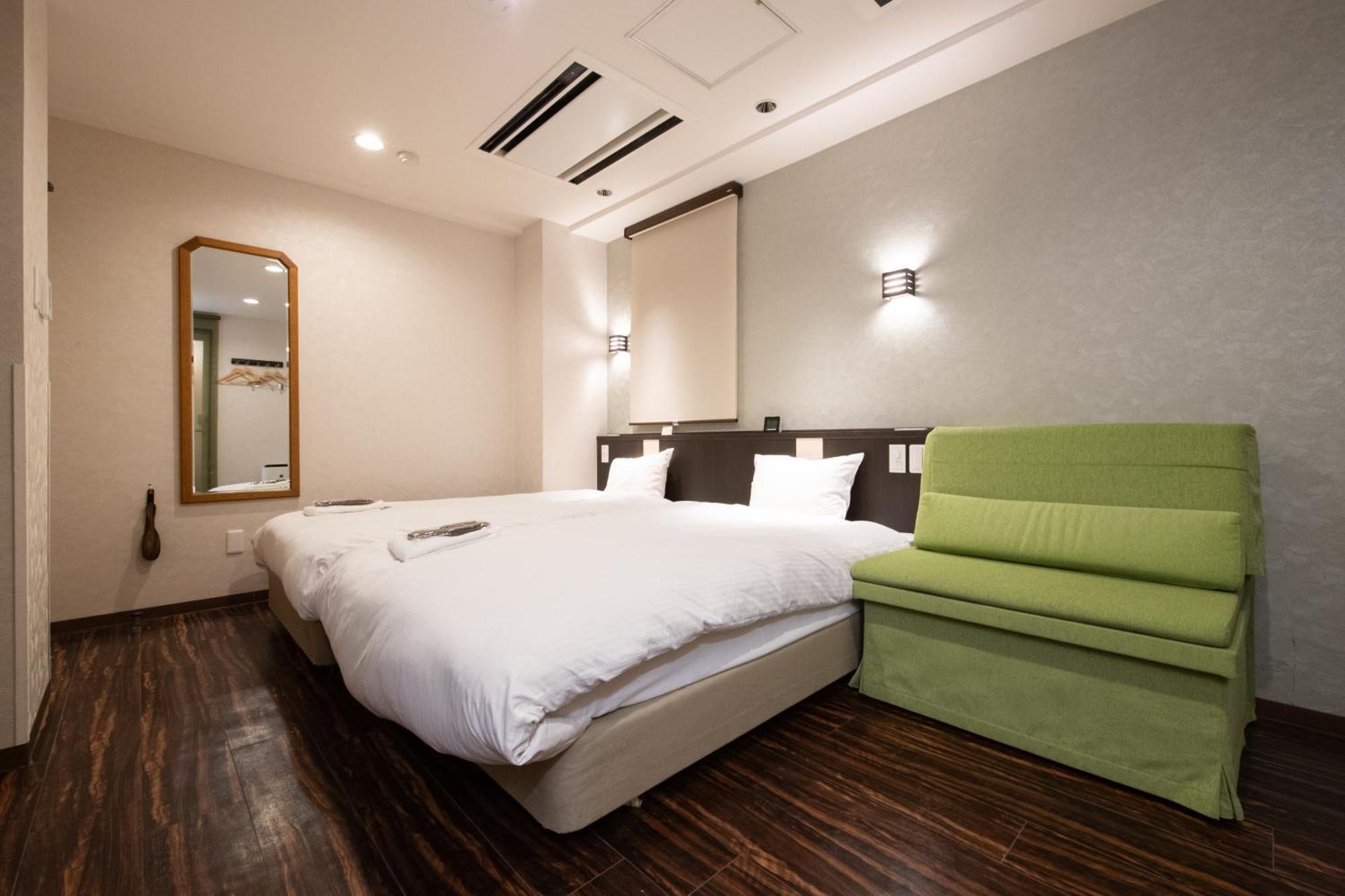 Ueno First City Hotel Tokyo Bagian luar foto