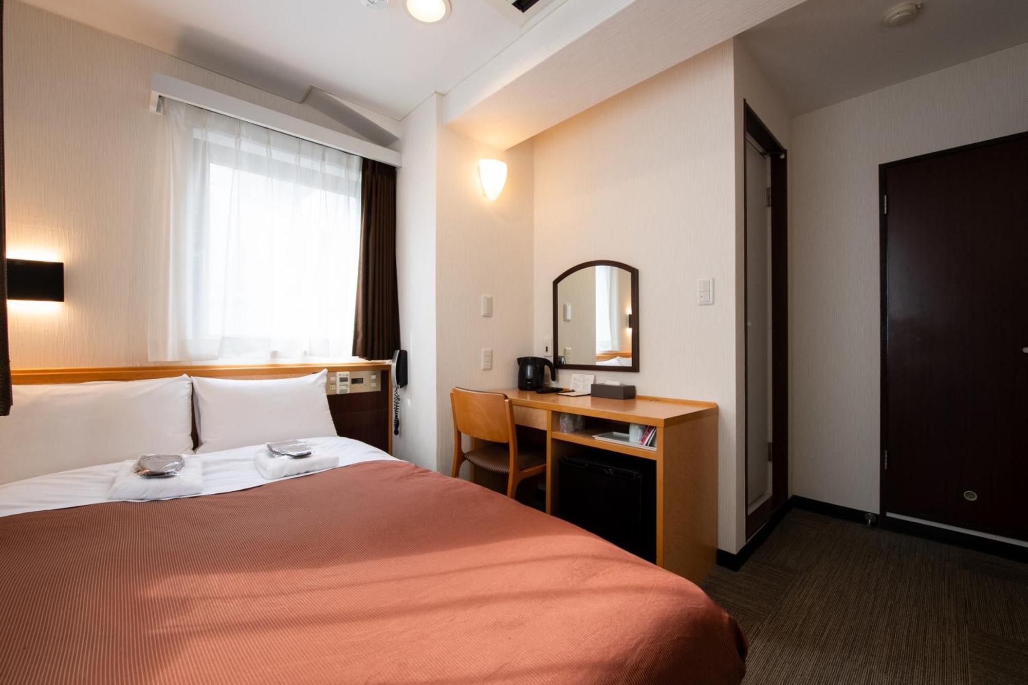 Ueno First City Hotel Tokyo Bagian luar foto