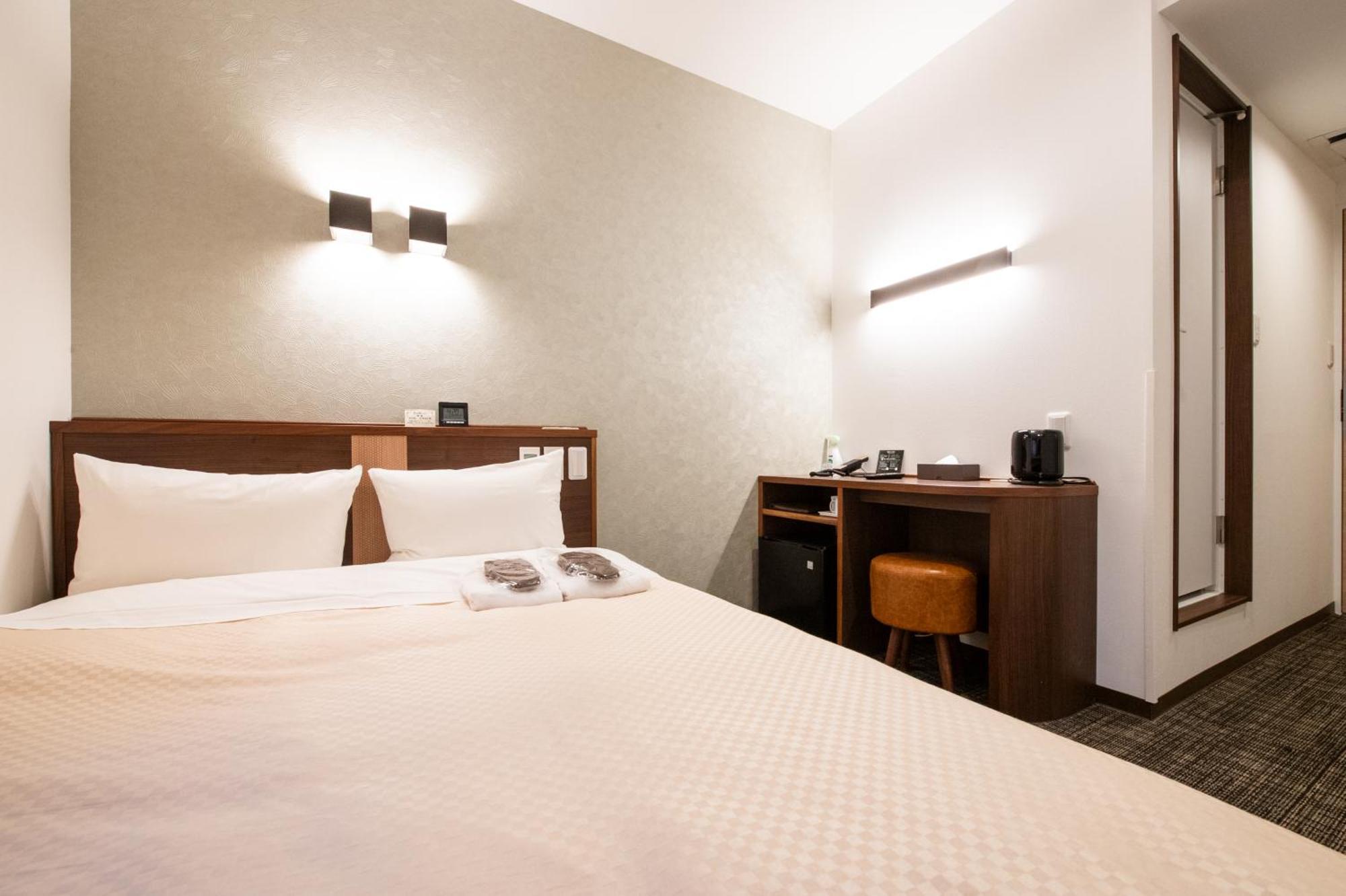 Ueno First City Hotel Tokyo Bagian luar foto