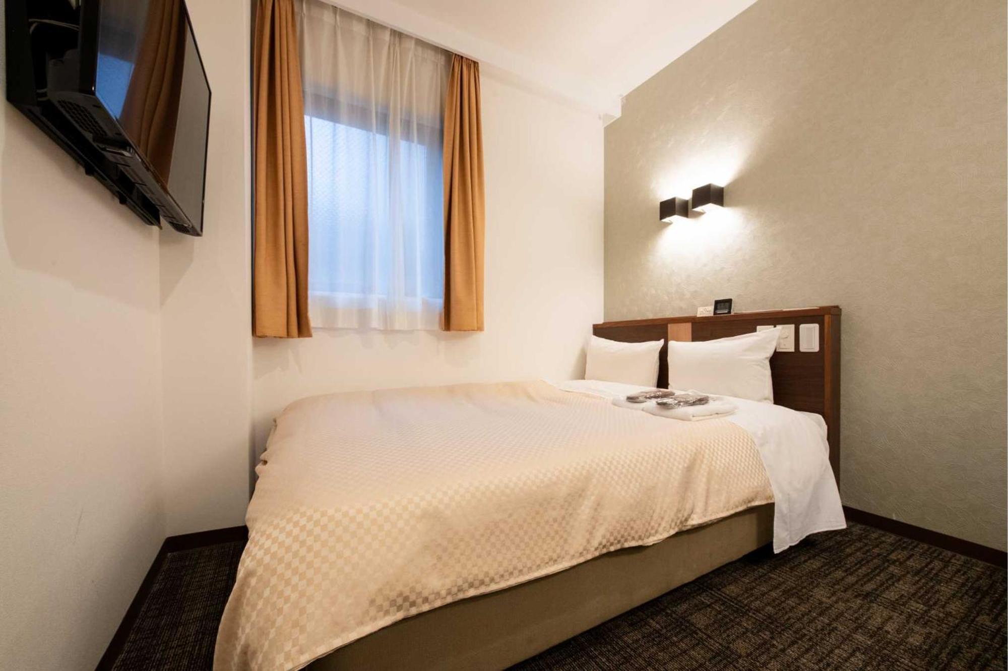 Ueno First City Hotel Tokyo Bagian luar foto