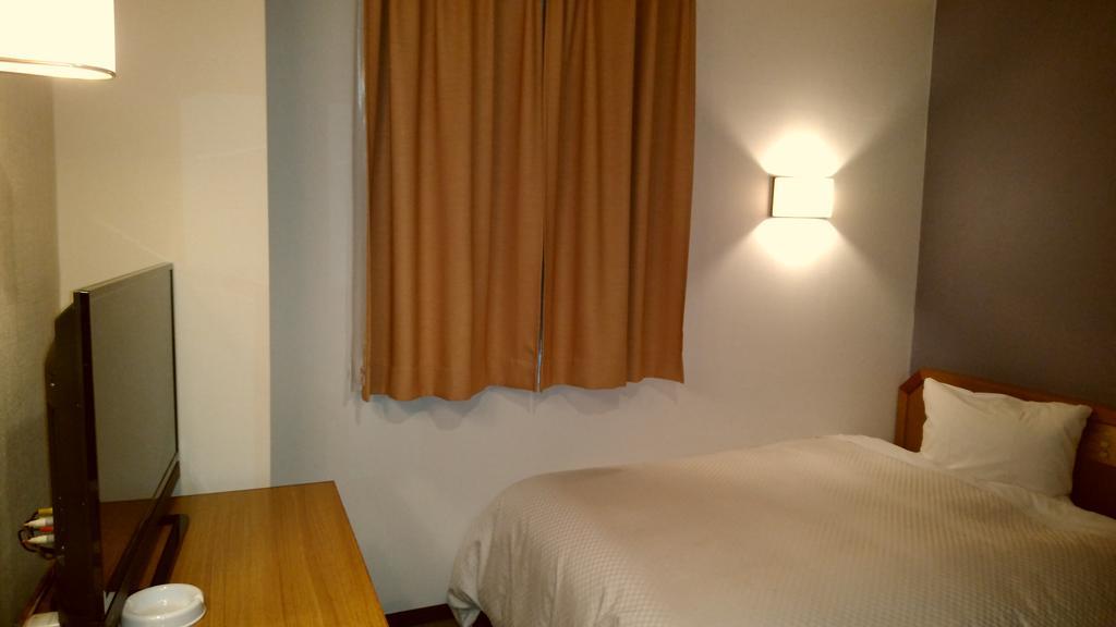 Ueno First City Hotel Tokyo Bagian luar foto